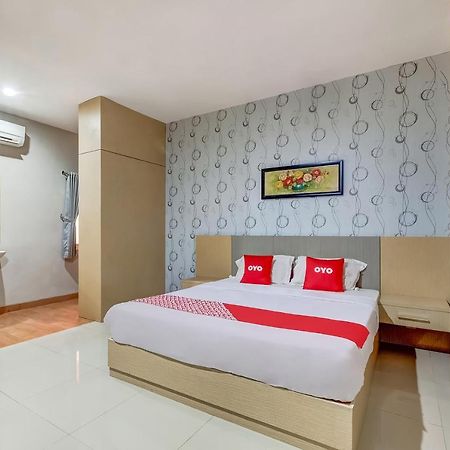 Oyo Flagship 3726 Tembok Batu Residence Tugu Zewnętrze zdjęcie