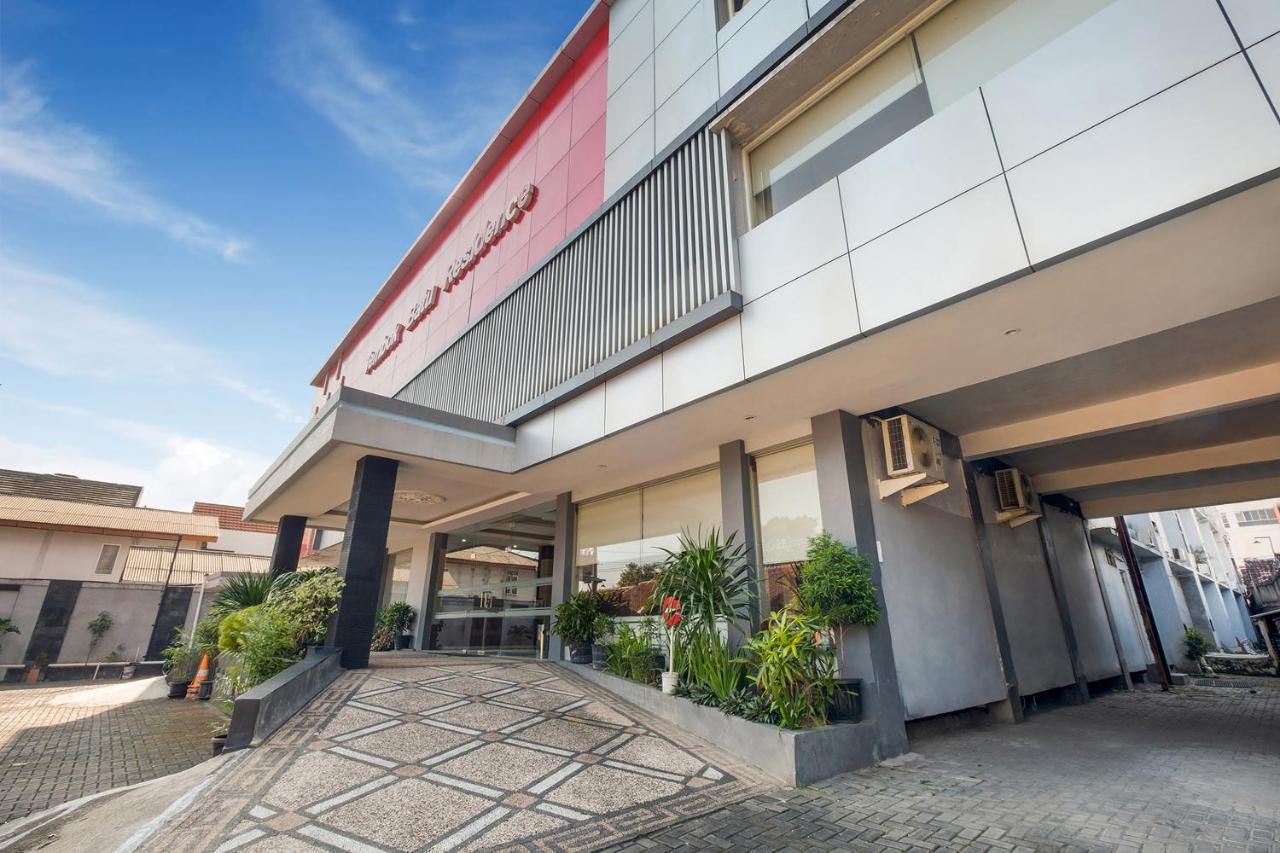 Oyo Flagship 3726 Tembok Batu Residence Tugu Zewnętrze zdjęcie
