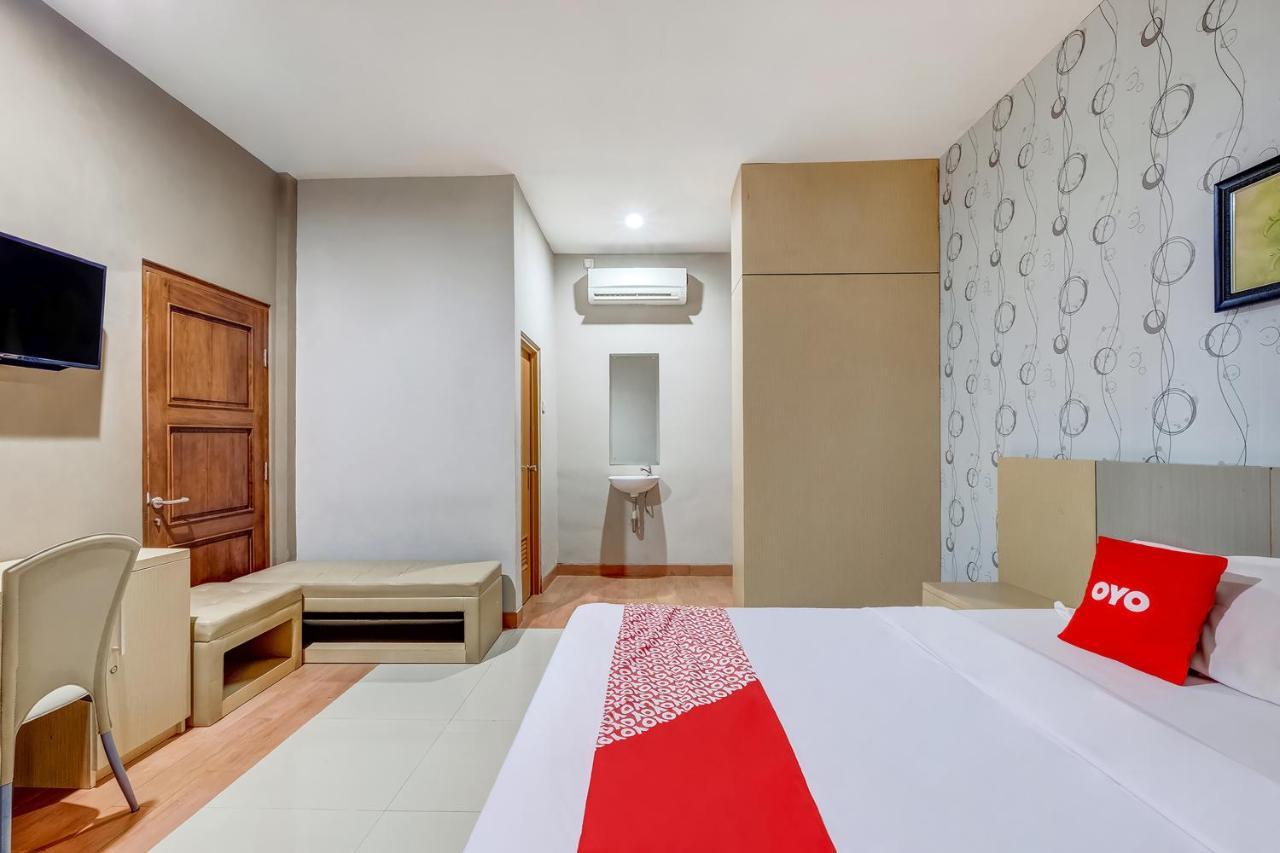 Oyo Flagship 3726 Tembok Batu Residence Tugu Zewnętrze zdjęcie