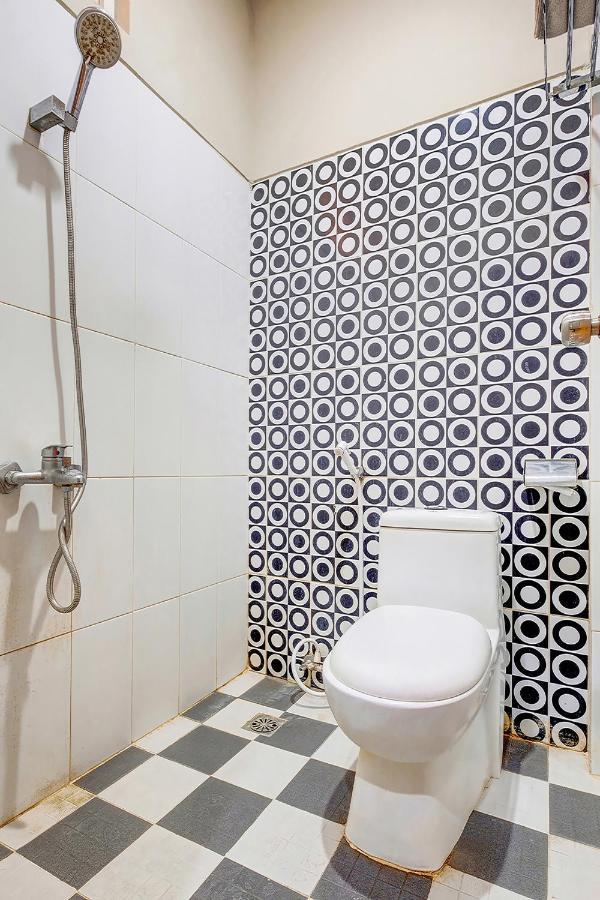 Oyo Flagship 3726 Tembok Batu Residence Tugu Zewnętrze zdjęcie
