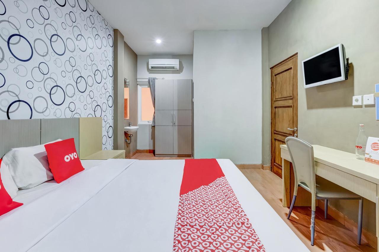 Oyo Flagship 3726 Tembok Batu Residence Tugu Zewnętrze zdjęcie