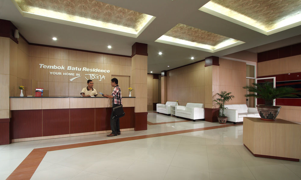 Oyo Flagship 3726 Tembok Batu Residence Tugu Zewnętrze zdjęcie