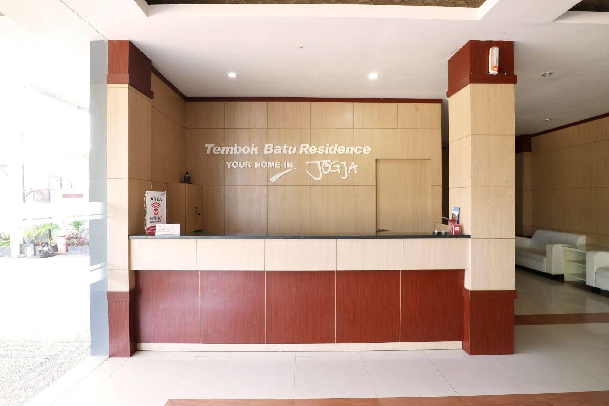 Oyo Flagship 3726 Tembok Batu Residence Tugu Zewnętrze zdjęcie